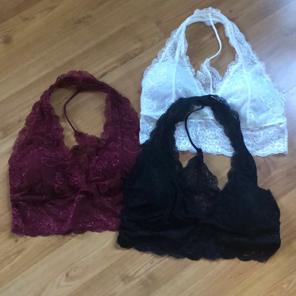 🏷️ Set of 3 bralettes NWT
